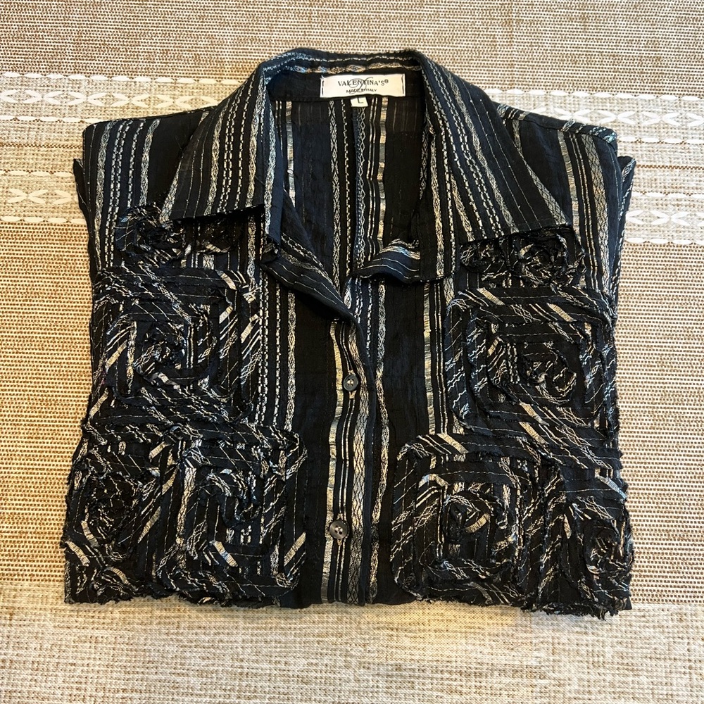 Valentina’s button up shirt 👚